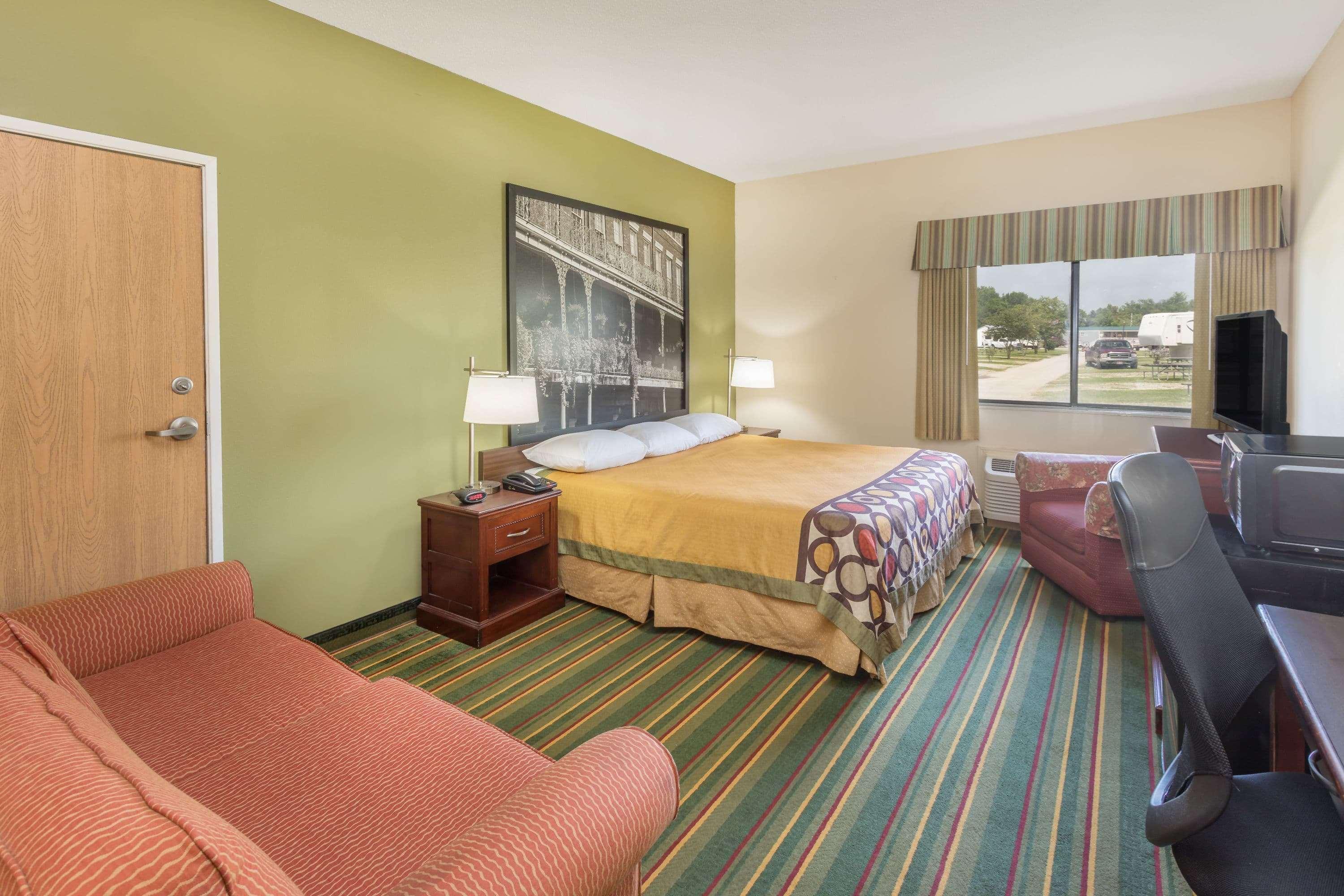 ซูเปอร์ 8 บาย วินด์แฮม ดูสัน ลาฟาแยต เวสต์ แอเรีย Motel Duson ภายนอก รูปภาพ