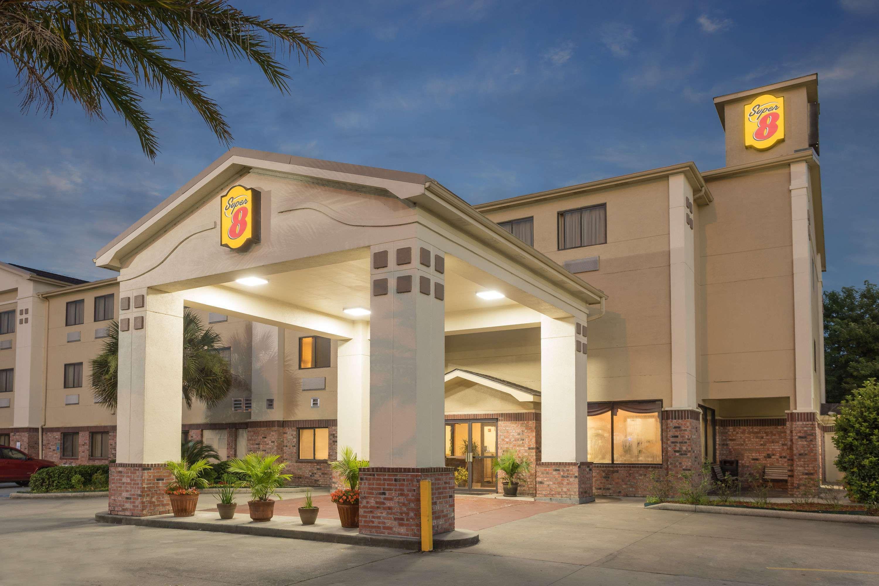 ซูเปอร์ 8 บาย วินด์แฮม ดูสัน ลาฟาแยต เวสต์ แอเรีย Motel Duson ภายนอก รูปภาพ