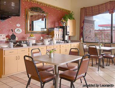 ซูเปอร์ 8 บาย วินด์แฮม ดูสัน ลาฟาแยต เวสต์ แอเรีย Motel Duson ร้านอาหาร รูปภาพ