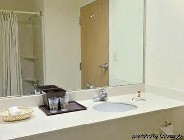 ซูเปอร์ 8 บาย วินด์แฮม ดูสัน ลาฟาแยต เวสต์ แอเรีย Motel Duson ภายนอก รูปภาพ